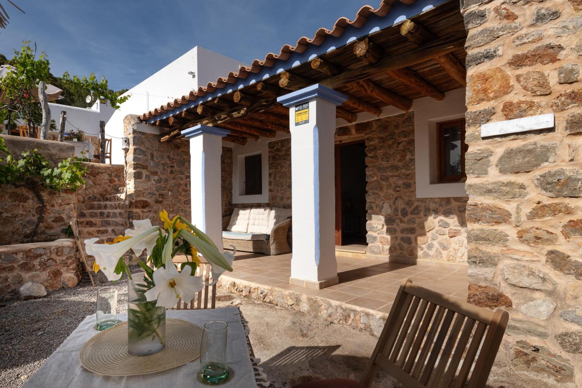 סאנט קארלס דה פראלטה Agroturismo Rural Can Prats מראה חיצוני תמונה