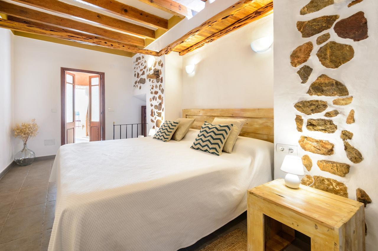 סאנט קארלס דה פראלטה Agroturismo Rural Can Prats חדר תמונה